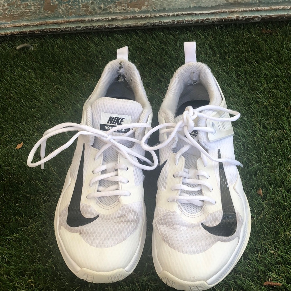Nike volleyball shoes